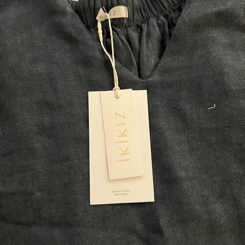 IKIKIZ Black tank blouse - Picture 7 of 12